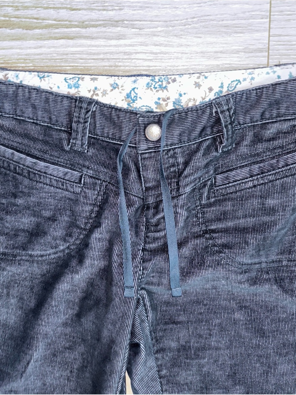 Athleta Corduroy Flare Pants 4T Y2k Trendy Zip Pocket Medium Rise Black Jean - Picture 4 of 8